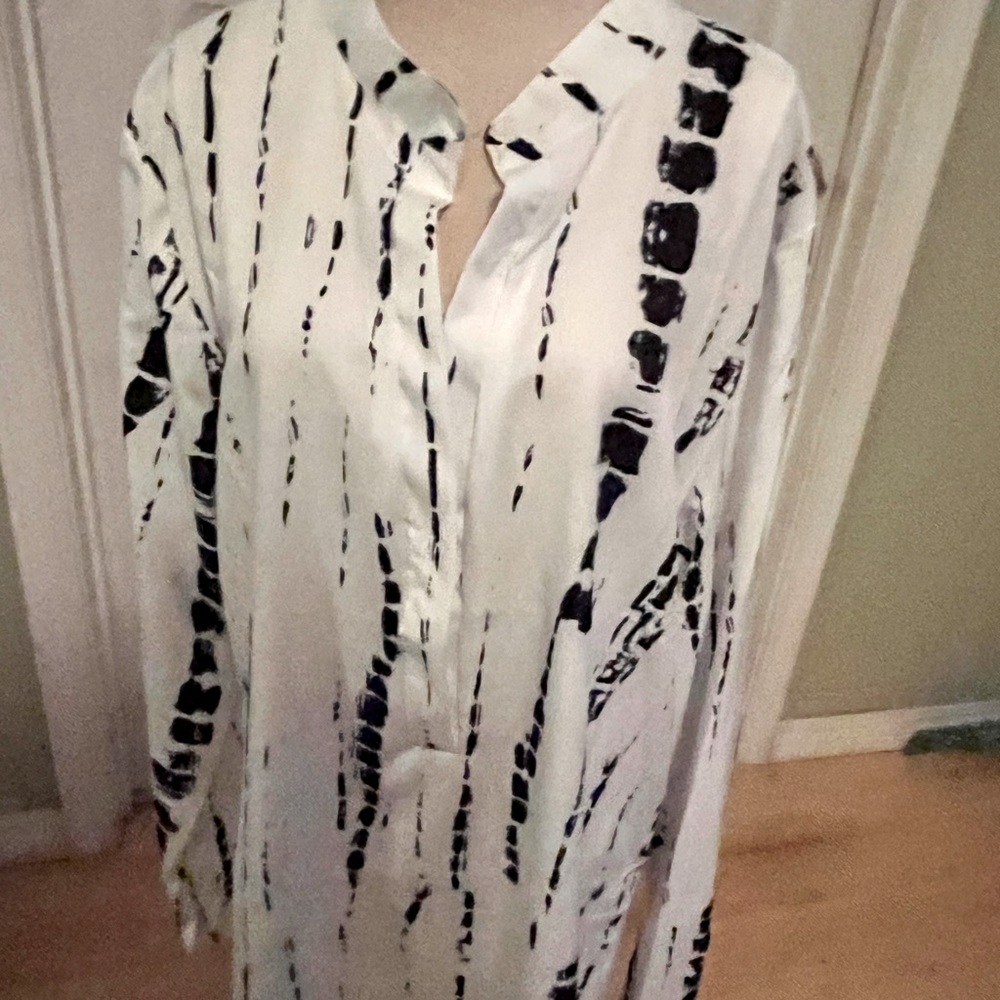 Long sleeved, lightweight cotton, black and white handmade blouse.